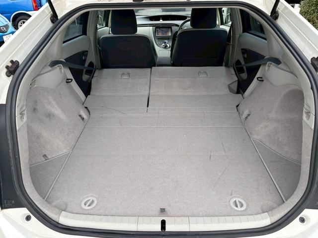 プリウス S LEDエディション ユーザー買取車/LEDヘッドライト/純正HDDナビ/バックカメラ/ETC車載器/ヘッドライトウォッシャー/プッシュスタート/スマートキー/オートライト/フルフラット/キーレスエントリー/フロントフォグ(71枚目)