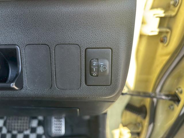 ミラココア ココアプラスＸ　ユーザー買取車／ＥＴＣ車載器／純正オーディオ／ＣＤ／キーレスエントリー／電動格納ミラー／パワーウィンドウ／レベライザー／ドアバイザー／フルフラット／フロントフォグランプ（55枚目）