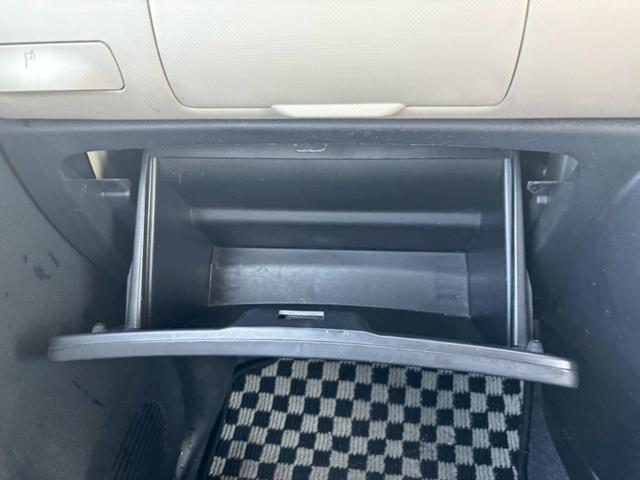 ミラココア ココアプラスＸ　ユーザー買取車／ＥＴＣ車載器／純正オーディオ／ＣＤ／キーレスエントリー／電動格納ミラー／パワーウィンドウ／レベライザー／ドアバイザー／フルフラット／フロントフォグランプ（64枚目）