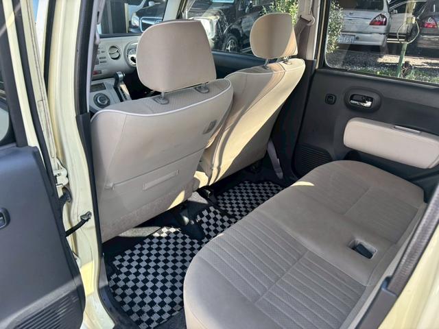 ミラココア ココアプラスＸ　ユーザー買取車／ＥＴＣ車載器／純正オーディオ／ＣＤ／キーレスエントリー／電動格納ミラー／パワーウィンドウ／レベライザー／ドアバイザー／フルフラット／フロントフォグランプ（68枚目）