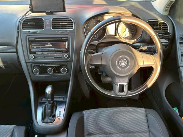 ゴルフ TSIトレンドラインプレミアムエディション ユーザー買取車/ターボ/パナソニック製ポータブルナビ/TV/バックカメラ/ETC車載器/フルフラット/キーレスエントリー/フロントフォグ/リアフォグランプ/オートライト/レベライザー/電動格納ミラー(44枚目)
