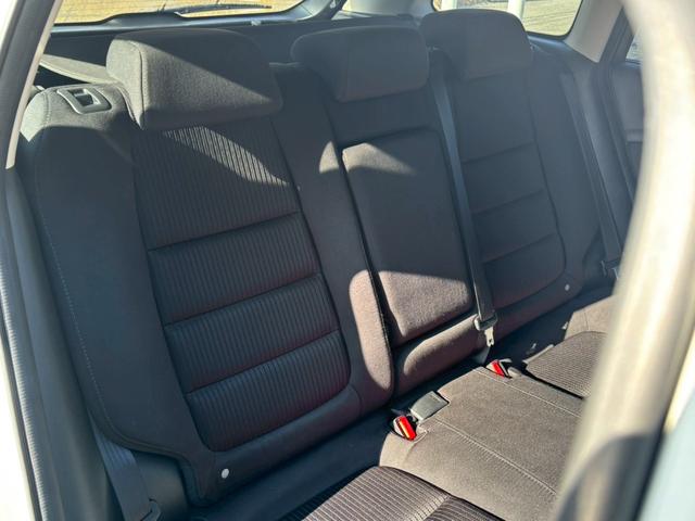 アテンザワゴン ＸＤ　ユーザー買取車／ＢＯＯＳサウンド／衝突軽減ブレーキ／イクリプス製ナビ／ブルートゥース接続／バックカメラ／ＥＴＣ車載器／プッシュスタート／スマートキー／フルフラット／キーレスエントリー／フロントフォグ（10枚目）