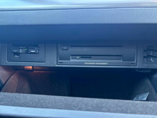 ゴルフ TSIコンフォートラインブルーモーションテクノロジー ユーザー買取車/アルパイン製9インチナビ/アダプティブクルーズコントロール/衝突軽減ブレーキ/HIDヘッドライト/ヘッドライトウォッシャー/キーレスエントリー/ブルートゥース接続/バックカメラ(68枚目)