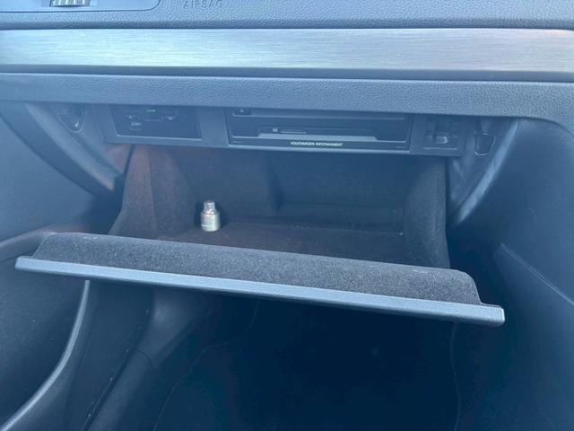 ゴルフ TSIコンフォートラインブルーモーションテクノロジー ユーザー買取車/アルパイン製9インチナビ/アダプティブクルーズコントロール/衝突軽減ブレーキ/HIDヘッドライト/ヘッドライトウォッシャー/キーレスエントリー/ブルートゥース接続/バックカメラ(70枚目)