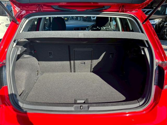 ゴルフ TSIコンフォートラインブルーモーションテクノロジー ユーザー買取車/アルパイン製9インチナビ/アダプティブクルーズコントロール/衝突軽減ブレーキ/HIDヘッドライト/ヘッドライトウォッシャー/キーレスエントリー/ブルートゥース接続/バックカメラ(76枚目)