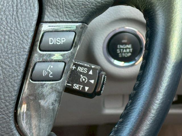 クラウン ロイヤルサルーン　ユーザー買取車／デジタルインナーミラー型ドライブレコーダー／純正ＨＤＤナビ／バックカメラ／オートクルーズコントロール／パワーシート／プッシュスタート／ＥＴＣ車載器／ＨＩＤヘッドライト／キーレスエントリ（14枚目）