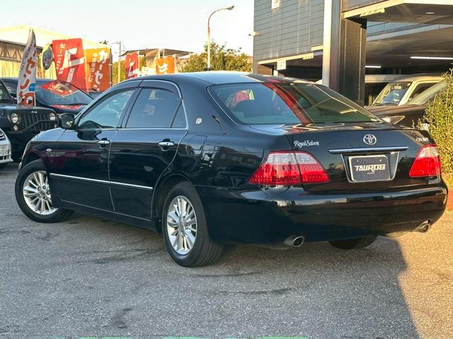 クラウン ロイヤルサルーン　ユーザー買取車／デジタルインナーミラー型ドライブレコーダー／純正ＨＤＤナビ／バックカメラ／オートクルーズコントロール／パワーシート／プッシュスタート／ＥＴＣ車載器／ＨＩＤヘッドライト／キーレスエントリ（21枚目）