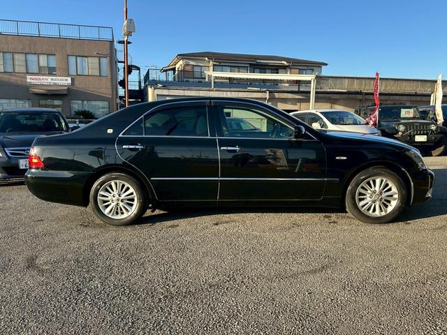 クラウン ロイヤルサルーン　ユーザー買取車／デジタルインナーミラー型ドライブレコーダー／純正ＨＤＤナビ／バックカメラ／オートクルーズコントロール／パワーシート／プッシュスタート／ＥＴＣ車載器／ＨＩＤヘッドライト／キーレスエントリ（38枚目）