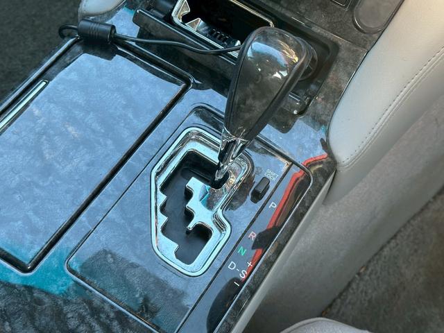 クラウン ロイヤルサルーン　ユーザー買取車／デジタルインナーミラー型ドライブレコーダー／純正ＨＤＤナビ／バックカメラ／オートクルーズコントロール／パワーシート／プッシュスタート／ＥＴＣ車載器／ＨＩＤヘッドライト／キーレスエントリ（58枚目）