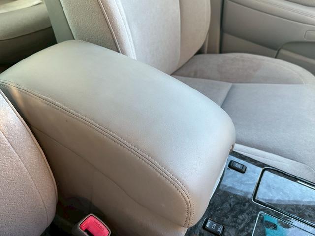 クラウン ロイヤルサルーン　ユーザー買取車／デジタルインナーミラー型ドライブレコーダー／純正ＨＤＤナビ／バックカメラ／オートクルーズコントロール／パワーシート／プッシュスタート／ＥＴＣ車載器／ＨＩＤヘッドライト／キーレスエントリ（62枚目）