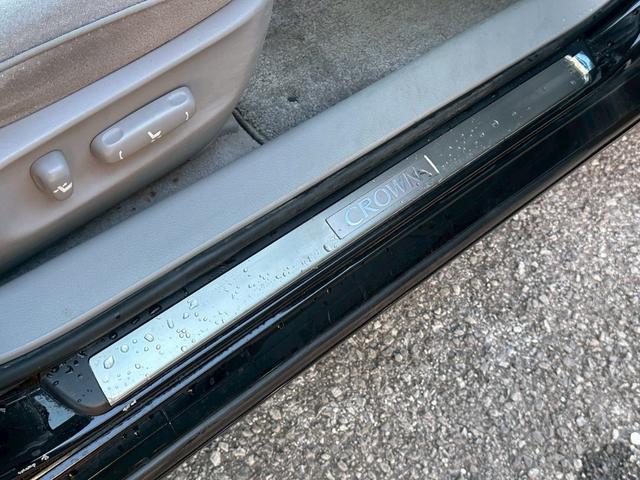 クラウン ロイヤルサルーン　ユーザー買取車／デジタルインナーミラー型ドライブレコーダー／純正ＨＤＤナビ／バックカメラ／オートクルーズコントロール／パワーシート／プッシュスタート／ＥＴＣ車載器／ＨＩＤヘッドライト／キーレスエントリ（64枚目）