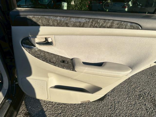 クラウン ロイヤルサルーン　ユーザー買取車／デジタルインナーミラー型ドライブレコーダー／純正ＨＤＤナビ／バックカメラ／オートクルーズコントロール／パワーシート／プッシュスタート／ＥＴＣ車載器／ＨＩＤヘッドライト／キーレスエントリ（68枚目）