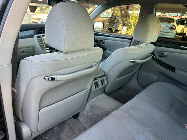 クラウン ロイヤルサルーン　ユーザー買取車／デジタルインナーミラー型ドライブレコーダー／純正ＨＤＤナビ／バックカメラ／オートクルーズコントロール／パワーシート／プッシュスタート／ＥＴＣ車載器／ＨＩＤヘッドライト／キーレスエントリ（73枚目）