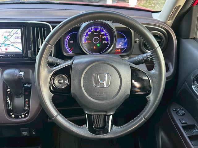 N-ONE プレミアム SSパッケージ ユーザー買取車/衝突軽減ブレーキ/シートヒーター/パナソニック製ストラーダナビ/ブルートゥース接続/バックカメラ/プッシュスタート/スマートキー/チップアップシート/フルフラット/HIDヘッドライト(48枚目)