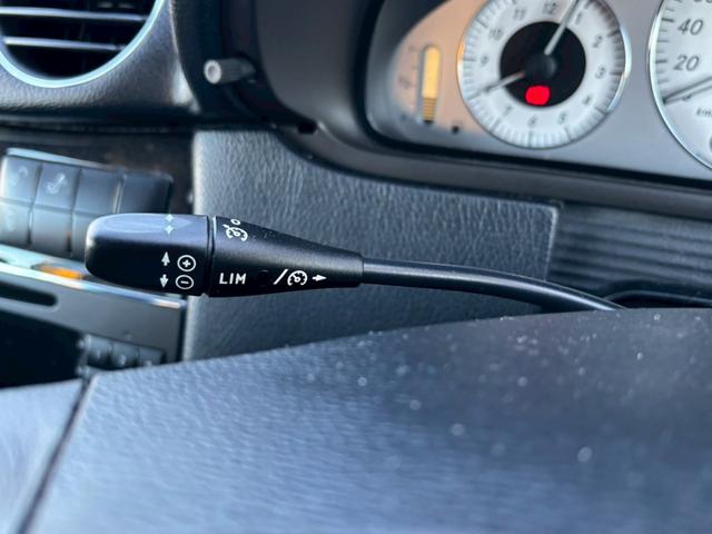 ＣＬＫ ＣＬＫ２００コンプレッサー　アバンギャルド　ユーザー買取車／ハーフレザーシート／純正ナビ／オートクルーズコントロール／パワーシート／ＥＴＣ車載器／ＨＩＤヘッドライト／ヘッドライトウォッシャー／キーレスエントリー／純正１７インチＡＷ（12枚目）