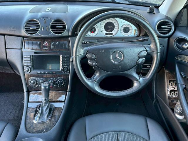 ＣＬＫ ＣＬＫ２００コンプレッサー　アバンギャルド　ユーザー買取車／ハーフレザーシート／純正ナビ／オートクルーズコントロール／パワーシート／ＥＴＣ車載器／ＨＩＤヘッドライト／ヘッドライトウォッシャー／キーレスエントリー／純正１７インチＡＷ（46枚目）