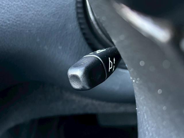 ＣＬＫ ＣＬＫ２００コンプレッサー　アバンギャルド　ユーザー買取車／ハーフレザーシート／純正ナビ／オートクルーズコントロール／パワーシート／ＥＴＣ車載器／ＨＩＤヘッドライト／ヘッドライトウォッシャー／キーレスエントリー／純正１７インチＡＷ（52枚目）