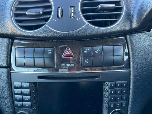 ＣＬＫ ＣＬＫ２００コンプレッサー　アバンギャルド　ユーザー買取車／ハーフレザーシート／純正ナビ／オートクルーズコントロール／パワーシート／ＥＴＣ車載器／ＨＩＤヘッドライト／ヘッドライトウォッシャー／キーレスエントリー／純正１７インチＡＷ（58枚目）