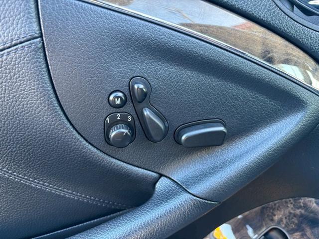 ＣＬＫ ＣＬＫ２００コンプレッサー　アバンギャルド　ユーザー買取車／ハーフレザーシート／純正ナビ／オートクルーズコントロール／パワーシート／ＥＴＣ車載器／ＨＩＤヘッドライト／ヘッドライトウォッシャー／キーレスエントリー／純正１７インチＡＷ（68枚目）