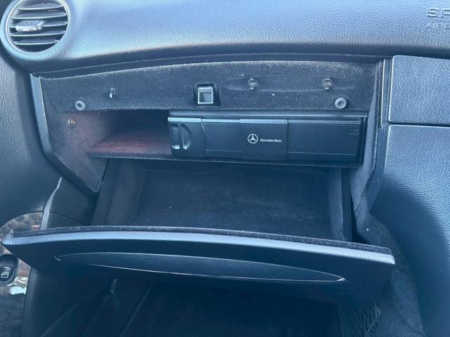 ＣＬＫ ＣＬＫ２００コンプレッサー　アバンギャルド　ユーザー買取車／ハーフレザーシート／純正ナビ／オートクルーズコントロール／パワーシート／ＥＴＣ車載器／ＨＩＤヘッドライト／ヘッドライトウォッシャー／キーレスエントリー／純正１７インチＡＷ（69枚目）