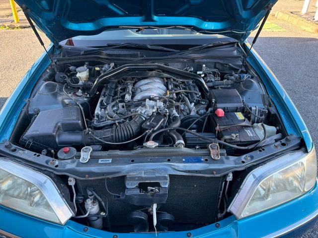 レジェンド エクスクルーシブ　ユーザー買取車／革シート／オートクルーズコントロール／パワーシート／シートヒーター／２パターンシートメモリー／ＥＴＣ車載器／キーレスエントリー／フロントフォグランプ／社外製１７インチＡＷ（15枚目）