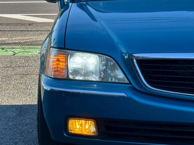 レジェンド エクスクルーシブ　ユーザー買取車／革シート／オートクルーズコントロール／パワーシート／シートヒーター／２パターンシートメモリー／ＥＴＣ車載器／キーレスエントリー／フロントフォグランプ／社外製１７インチＡＷ（26枚目）