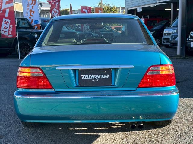 レジェンド エクスクルーシブ　ユーザー買取車／革シート／オートクルーズコントロール／パワーシート／シートヒーター／２パターンシートメモリー／ＥＴＣ車載器／キーレスエントリー／フロントフォグランプ／社外製１７インチＡＷ（42枚目）