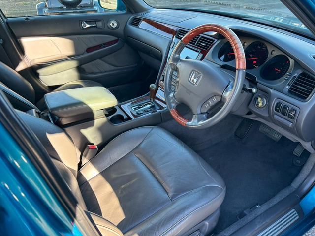 レジェンド エクスクルーシブ　ユーザー買取車／革シート／オートクルーズコントロール／パワーシート／シートヒーター／２パターンシートメモリー／ＥＴＣ車載器／キーレスエントリー／フロントフォグランプ／社外製１７インチＡＷ（45枚目）