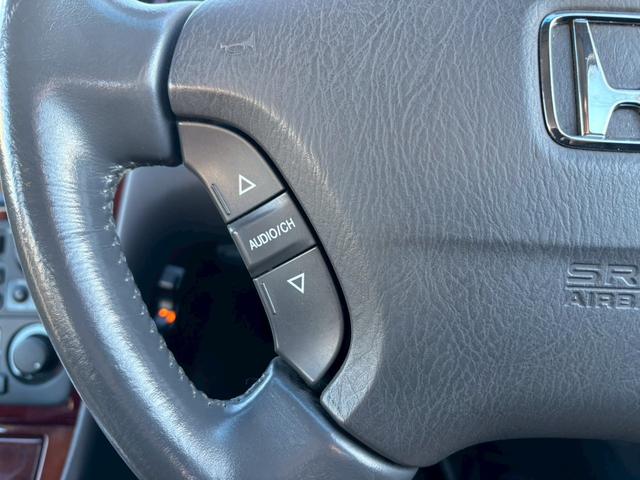 レジェンド エクスクルーシブ　ユーザー買取車／革シート／オートクルーズコントロール／パワーシート／シートヒーター／２パターンシートメモリー／ＥＴＣ車載器／キーレスエントリー／フロントフォグランプ／社外製１７インチＡＷ（51枚目）