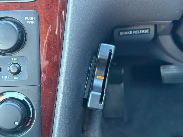 レジェンド エクスクルーシブ　ユーザー買取車／革シート／オートクルーズコントロール／パワーシート／シートヒーター／２パターンシートメモリー／ＥＴＣ車載器／キーレスエントリー／フロントフォグランプ／社外製１７インチＡＷ（55枚目）