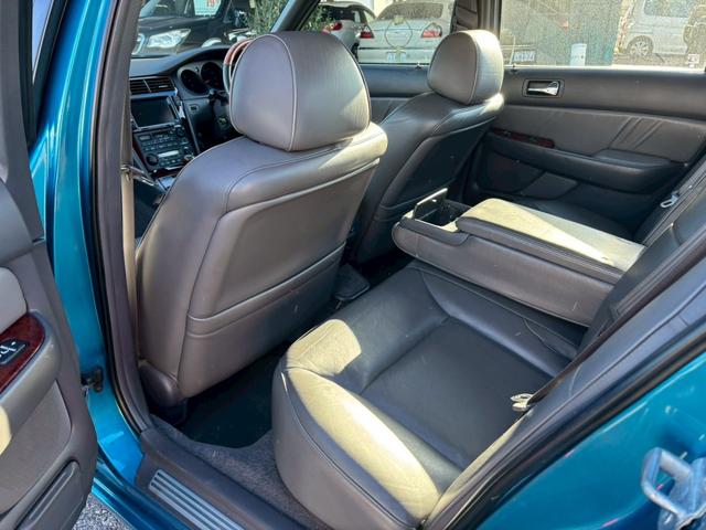 レジェンド エクスクルーシブ　ユーザー買取車／革シート／オートクルーズコントロール／パワーシート／シートヒーター／２パターンシートメモリー／ＥＴＣ車載器／キーレスエントリー／フロントフォグランプ／社外製１７インチＡＷ（72枚目）