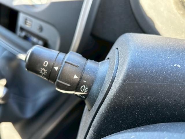 カングー アクティフ　ユーザー買取車／両側スライド／カロッツェリア製ナビ／ブルートゥース接続／ＥＴＣ車載器／ドライブレコーダー／キーレスエントリー／フルフラット／レベライザー／ルーフレール／ステアリングリモコン（50枚目）