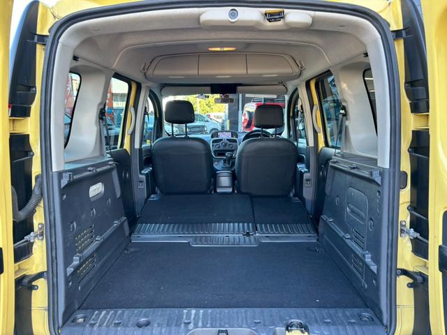 カングー アクティフ　ユーザー買取車／両側スライド／カロッツェリア製ナビ／ブルートゥース接続／ＥＴＣ車載器／ドライブレコーダー／キーレスエントリー／フルフラット／レベライザー／ルーフレール／ステアリングリモコン（74枚目）