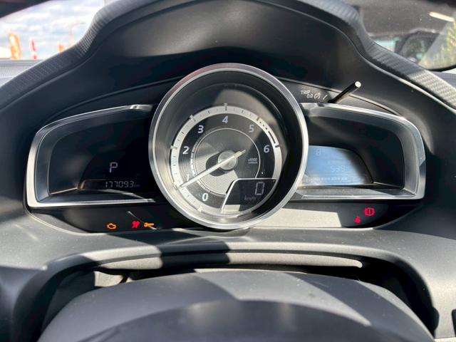 アクセラスポーツ XD ユーザー買取車/ディーゼル/サンルーフ/オートエグゼ製タワーバー/BOSEサウンド/アダプティブクルーズコントロール/衝突軽減ブレーキ/レーンキープ/シートヒーター/パワーシート/ブルートゥース接続(51枚目)