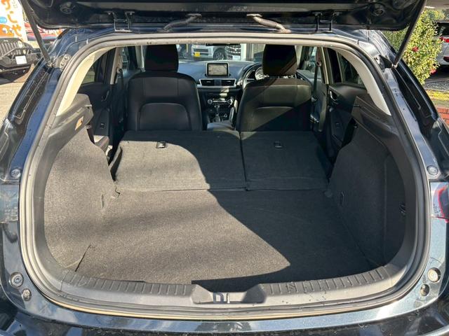 アクセラスポーツ XD ユーザー買取車/ディーゼル/サンルーフ/オートエグゼ製タワーバー/BOSEサウンド/アダプティブクルーズコントロール/衝突軽減ブレーキ/レーンキープ/シートヒーター/パワーシート/ブルートゥース接続(79枚目)