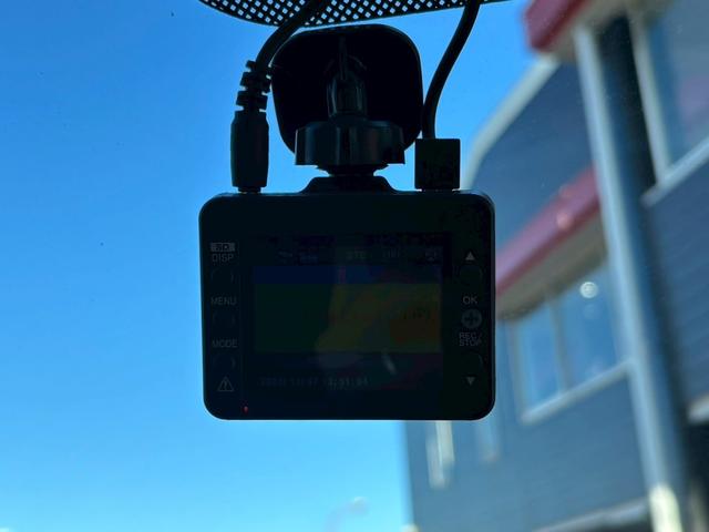 ワゴンＲ ＦＸリミテッド　ユーザー買取車／クラリオン製ナビ／ドライブレコーダー／ＥＴＣ車載器／社外製１４インチＡＷ／プッシュスタート／フルフラット／アイドリングストップ／レベライザー／ドアバイザー／キーレスエントリー（13枚目）