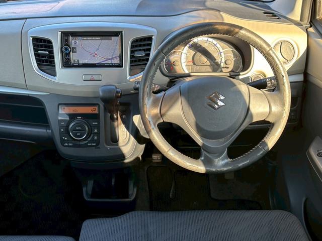 ワゴンＲ ＦＸリミテッド　ユーザー買取車／クラリオン製ナビ／ドライブレコーダー／ＥＴＣ車載器／社外製１４インチＡＷ／プッシュスタート／フルフラット／アイドリングストップ／レベライザー／ドアバイザー／キーレスエントリー（46枚目）