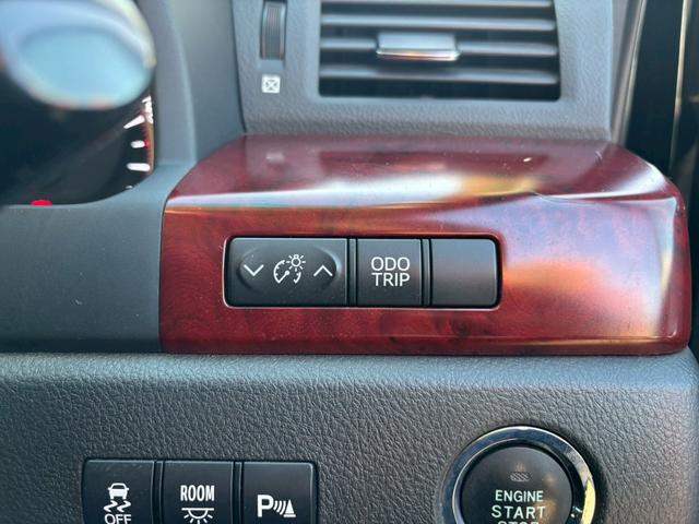 ヴェルファイア 2.4Z ユーザー買取車/両側スライド/障害物センサー/純正ナビ/ブルートゥース接続/プッシュスタート/ETC車載器/HIDヘッドライト/3列目シート/スマートキー/キーレスエントリー/純正18インチAW(55枚目)