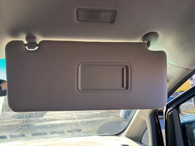 ヴェルファイア 2.4Z ユーザー買取車/両側スライド/障害物センサー/純正ナビ/ブルートゥース接続/プッシュスタート/ETC車載器/HIDヘッドライト/3列目シート/スマートキー/キーレスエントリー/純正18インチAW(59枚目)