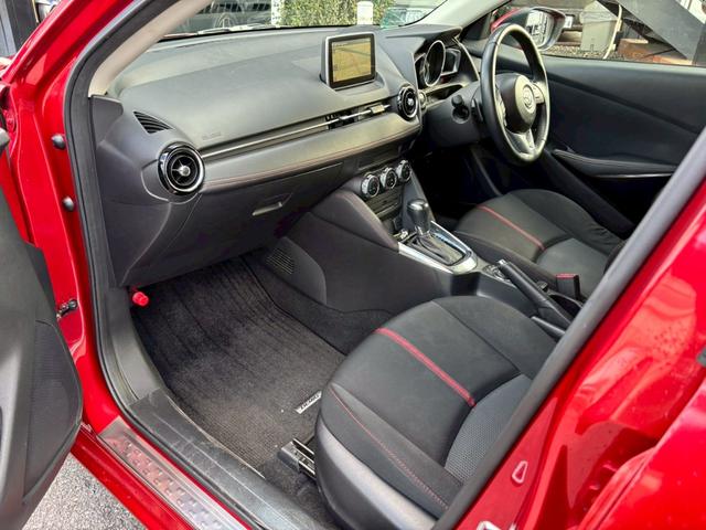 デミオ XDツーリング ユーザー買取車/ディーゼル/ターボ/純正ナビ/ブルートゥース接続/バックカメラ/オートクルーズコントロール/プッシュスタート/ヘッドアップディスプレイ/LEDヘッドライト/ETC/ドライブレコーダー(70枚目)