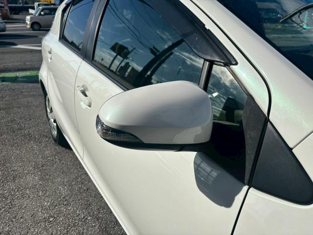 アクア Ｓ　ユーザー買取車／オプションカラー／純正ナビ／ブルートゥース接続／バックカメラ／プッシュスタート／スマートキー／キーレスエントリー／レベライザー／電動格納ミラー／オートライト／アイドリングストップ（28枚目）