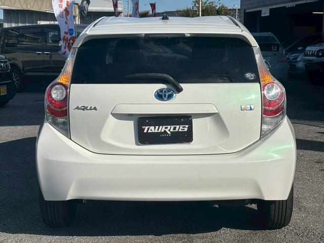 アクア Ｓ　ユーザー買取車／オプションカラー／純正ナビ／ブルートゥース接続／バックカメラ／プッシュスタート／スマートキー／キーレスエントリー／レベライザー／電動格納ミラー／オートライト／アイドリングストップ（42枚目）