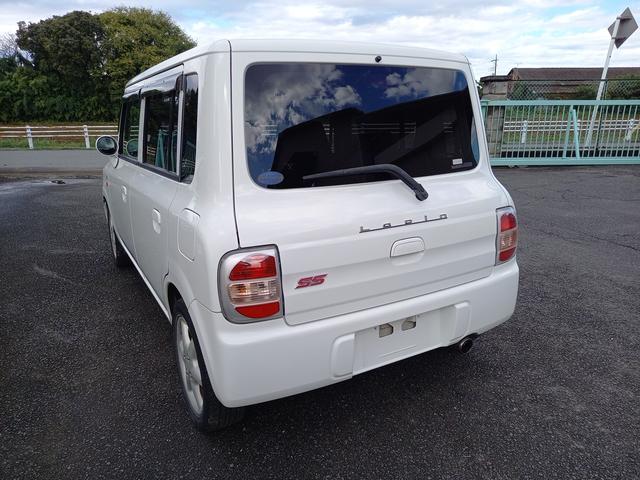 アルトラパン SS インタークーラーターボ・純正14インチアルミホイール・フォグランプ・タコメーター・プライバシーガラス・キーレス・エアバッグ・ABS・タイミングチェーン・衝突安全ボディ(4枚目)