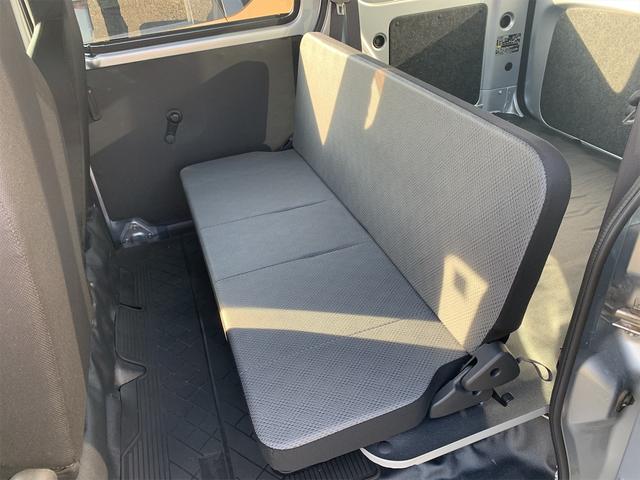 ハイゼットカーゴ 　軽バン　ＭＴ　両側スライドドア　エアコン　運転席エアバッグ（5枚目）