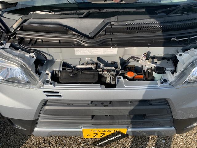 ハイゼットカーゴ 　軽バン　ＭＴ　両側スライドドア　エアコン　運転席エアバッグ（13枚目）