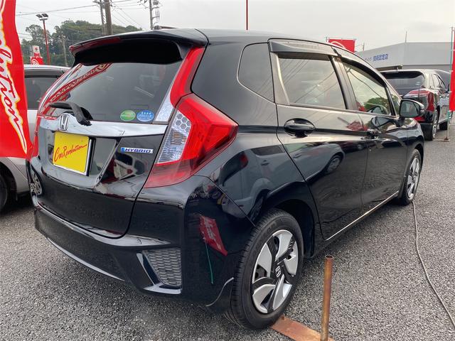 フィットハイブリッド Lパッケージ 距離無制限12ケ月保証付 ETC バックカメラ ナビ TV オートクルーズコントロール オートライト LEDヘッドランプ スマートキー アイドリングストップ 電動格納ミラー 盗難防止システム(15枚目)