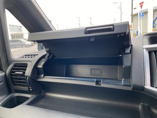 ステップワゴンスパーダ Ｚ　インターナビセレクション　距離無制限１２ケ月保証付　ドライブレコーダー　ＥＴＣ　バックカメラ　ナビ　ＴＶ　オートクルーズコントロール　両側電動スライドドア　ＨＩＤ　スマートキー　電動格納ミラー　後席モニター　３列シート（28枚目）