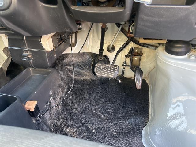 キャリイトラック KCエアコン・パワステ 距離無制限12ケ月保証 4WD AT エアコン パワーステアリング 運転席エアバッグ 助手席エアバッグ(8枚目)