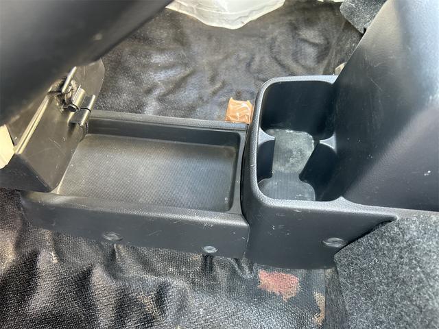 キャリイトラック KCエアコン・パワステ 距離無制限12ケ月保証 4WD AT エアコン パワーステアリング 運転席エアバッグ 助手席エアバッグ(12枚目)