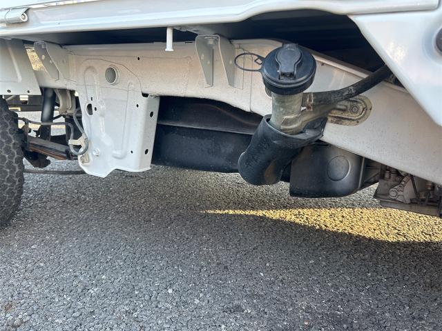 キャリイトラック KCエアコン・パワステ 距離無制限12ケ月保証 4WD AT エアコン パワーステアリング 運転席エアバッグ 助手席エアバッグ(24枚目)